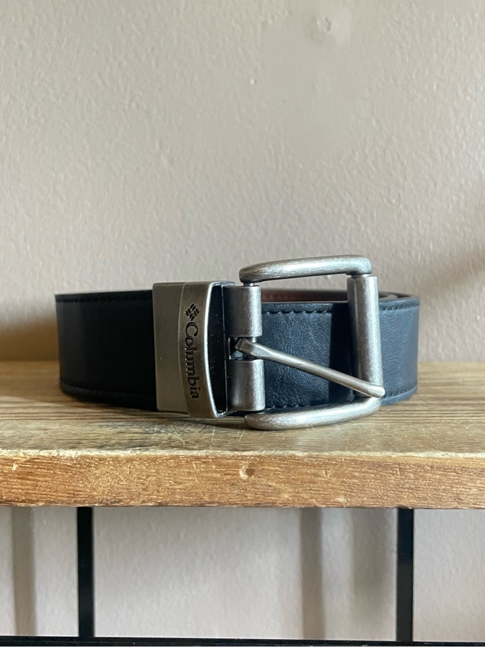 Columbia Black & Brown Reversible Leather-Look Belt – Size Small 30/32 GUC